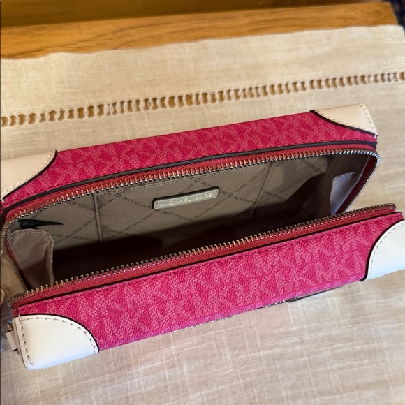 Michael Kors Pink and White Embellished Trunk Crossbody Bag Dragonfruit - Picture 4 of 6